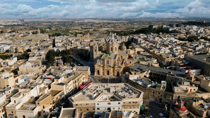 Rabat. Foto de uma cidade tirada de cima.