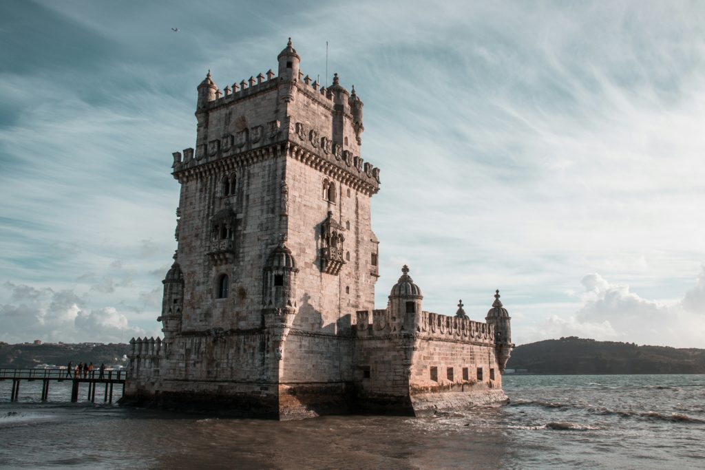 Foto de dia da Torre de Belém em Lisboa